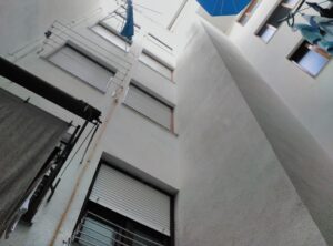 Aislamiento Térmico (SATE) de 318,79 m2 en patios interiores en Bermeo 3